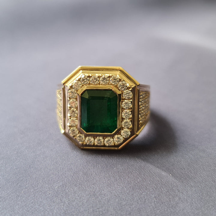 luxury men's signet ring