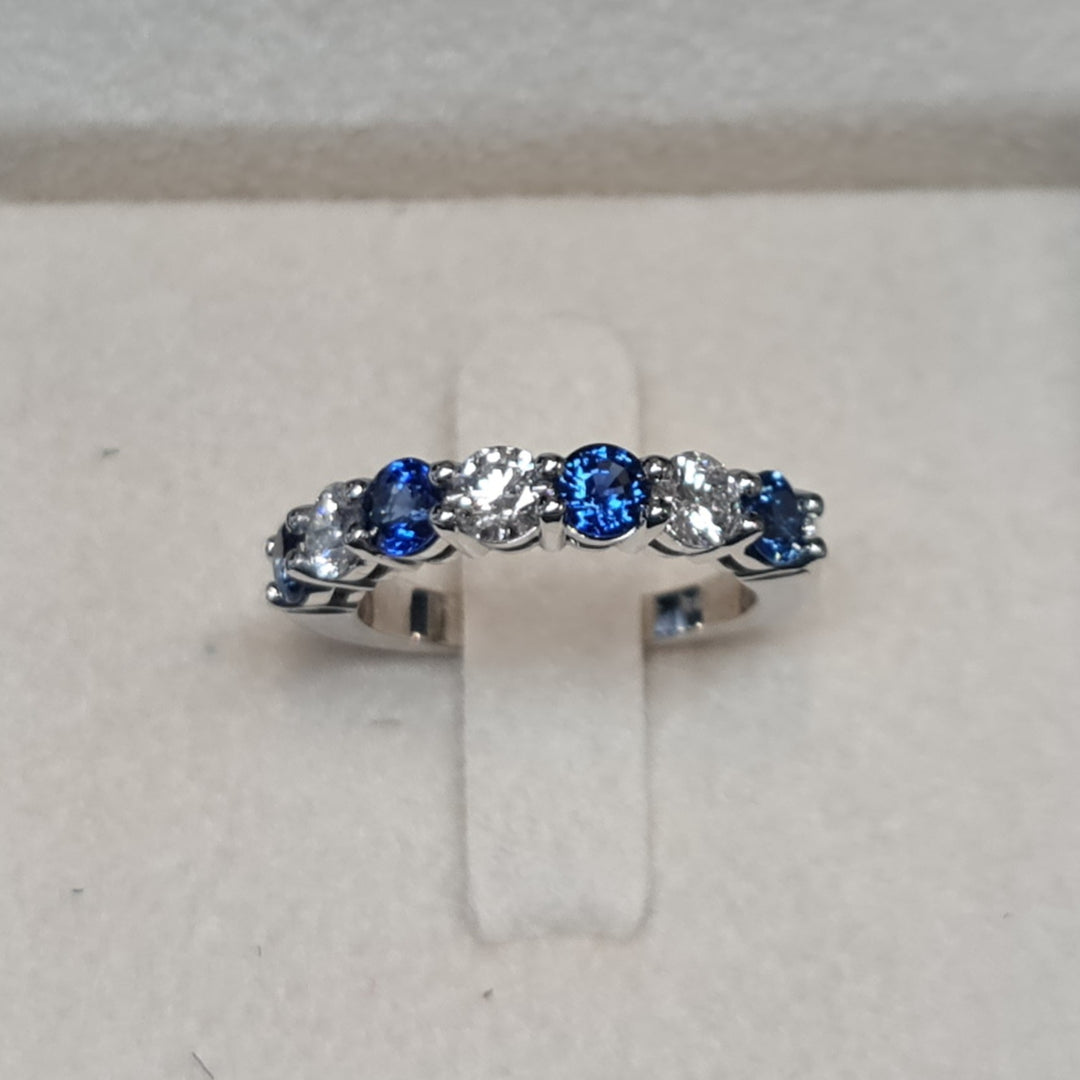 natural sapphire wedding dand for women