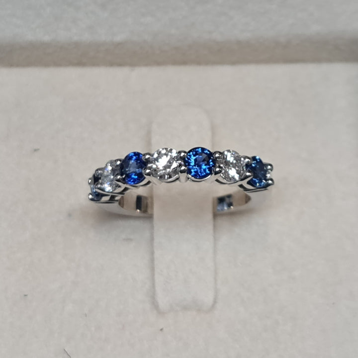 natural sapphire wedding dand for women