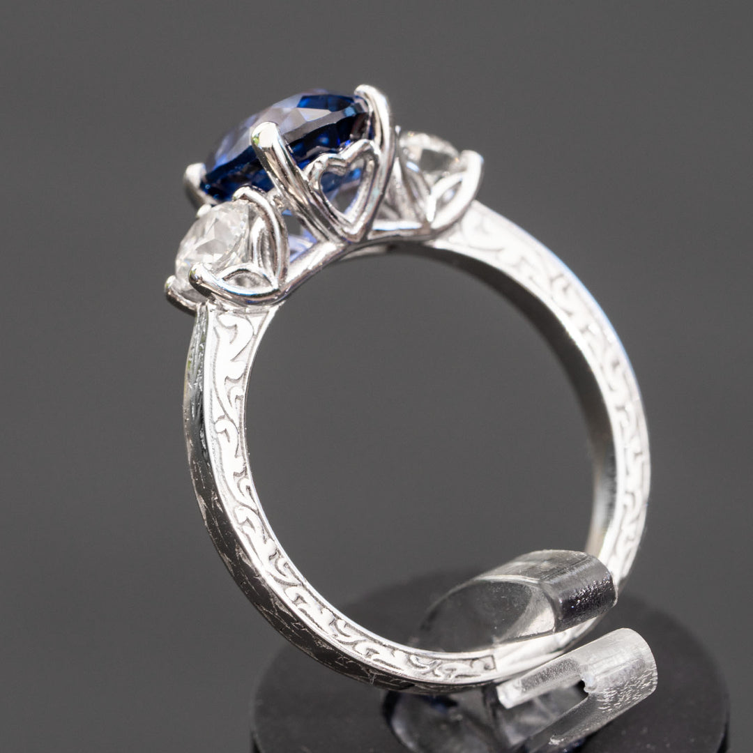 Aline - 2.50 carat natural sapphire ring with 0.80 carat natural diamonds