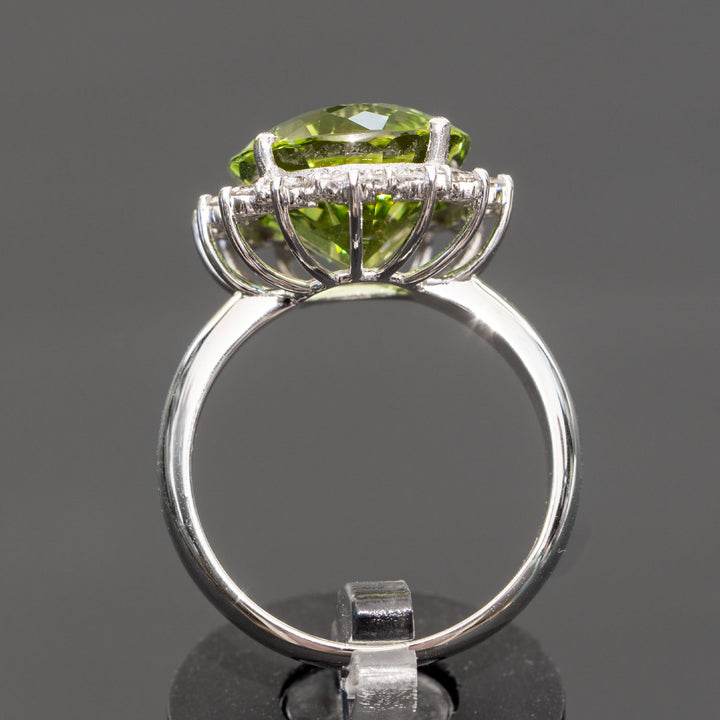 Verdana - 10.00 carat tourmaline ring with 0.66 carat natural diamonds