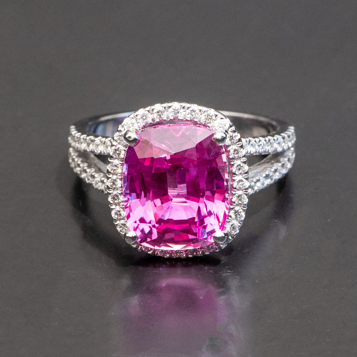 Andrée - 6.50 carat cushion pink sapphire ring with 0.69 carat natural diamonds