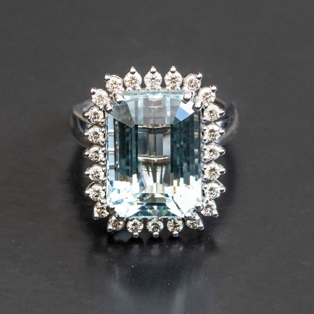 Large vintage natural aquamarine statement ring for women front