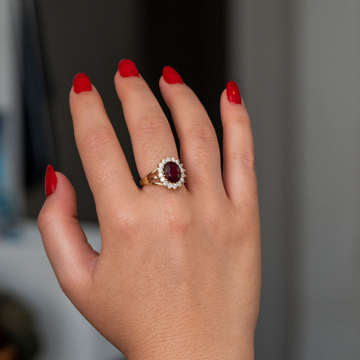 Phoenix - 3.40 carat natural ruby ring with 0.77 carat natural diamonds