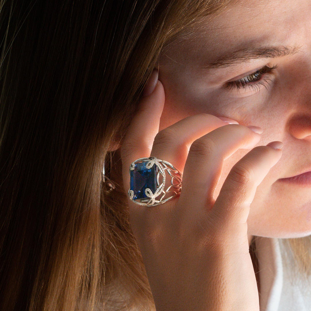 Blaise - 34.24 ct radiant sapphire ring with 0.64 carat natural diamonds