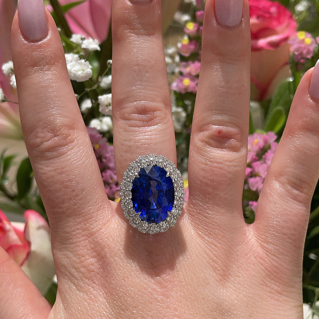 Helen - 13.50 carat oval sapphire ring with 1.20 carat natural diamonds