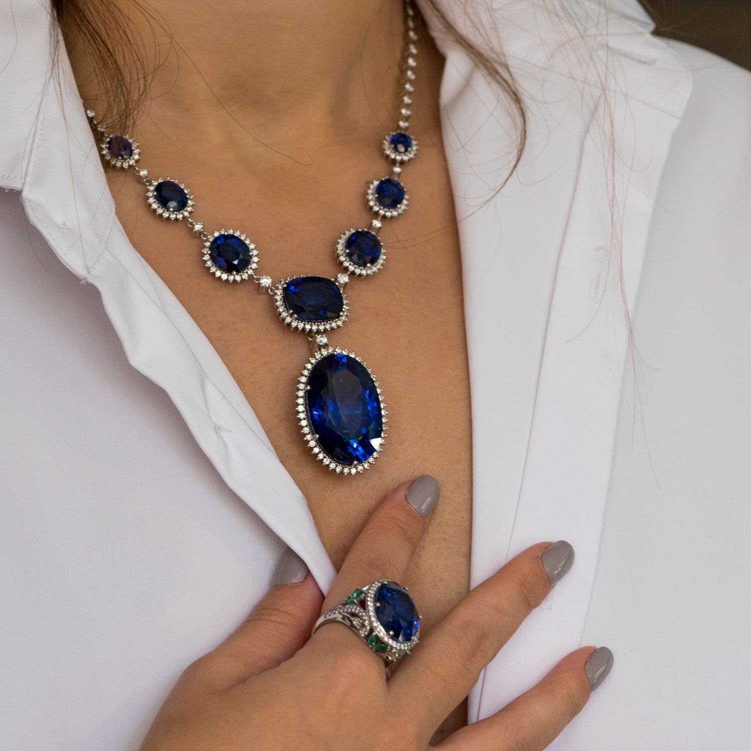 Unique sapphire and diamond necklace, 'Zip Couture Campanule