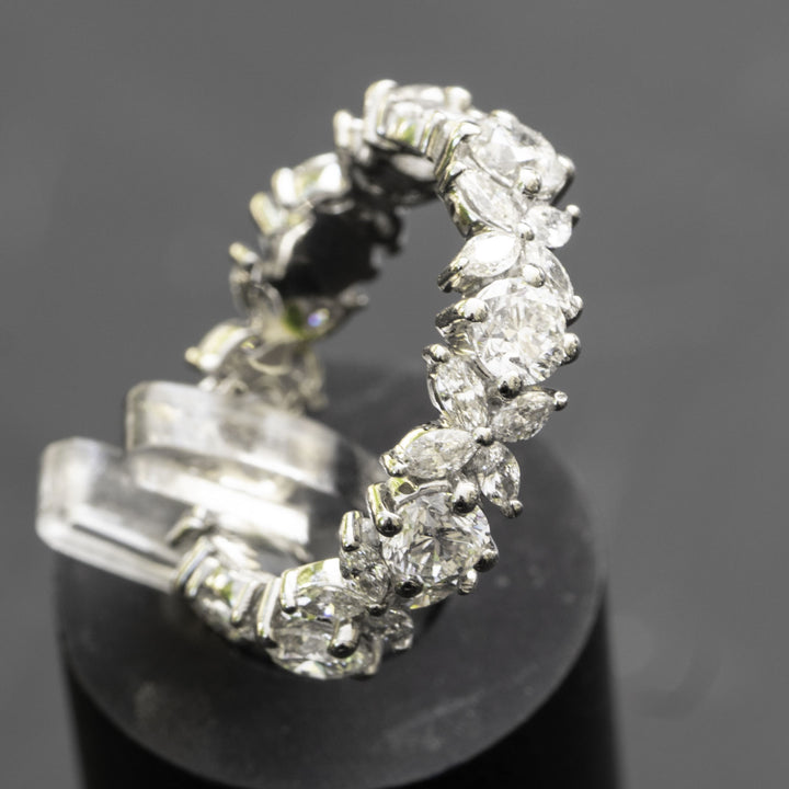 Eternity diamond ring flower